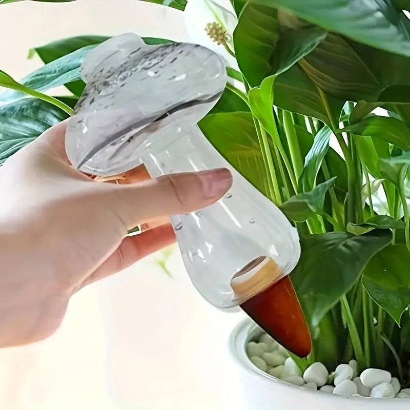 Watering Planter Insert Love ShapedAutomatic Plant Waterer Sprayer Water Drip Irrigation Flower Plant,Drip Water Seepage Device
